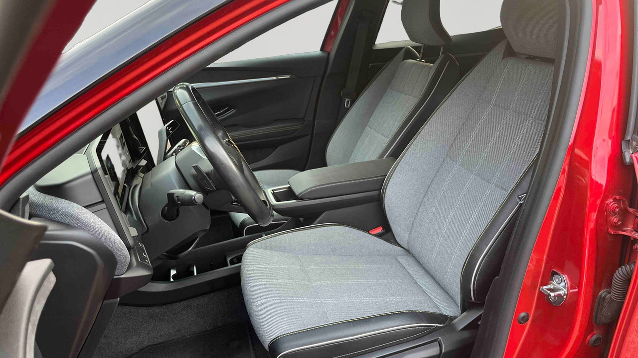 Renault Megane E-Tech EV60 220 ch super charge — photo 11
