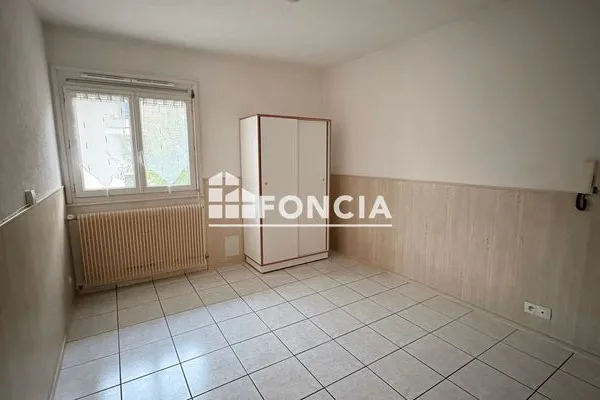 Studio 1 pièce 17 m²