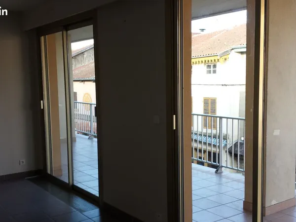 Logement centre villars les dombes