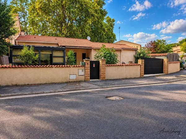 À BÉZIERS - MAISON TROIS FACES DE 105 M² AVEC VÉRANDA, DRE