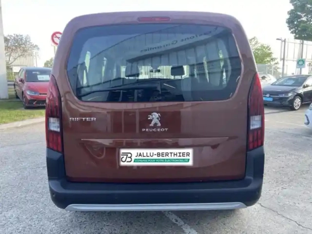Peugeot Rifter bluehdi 130ch s&amp;s long allure — photo 8