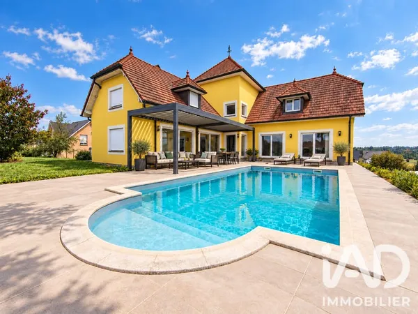Maison 14 pièces 340 m²