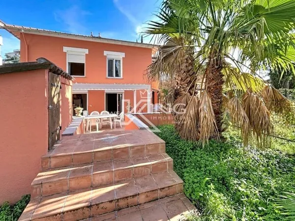 Maison Vente Saint-Raphaël 5p 133m² 655000€
