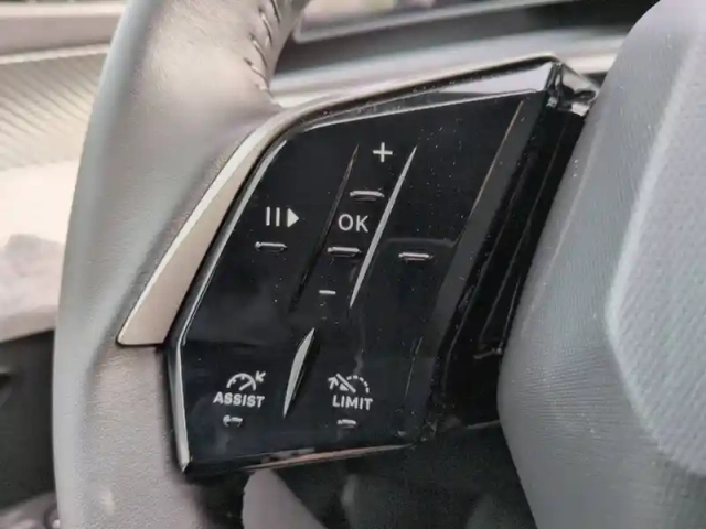 Peugeot 3008 hybrid 145 e-dcs6 — photo 21