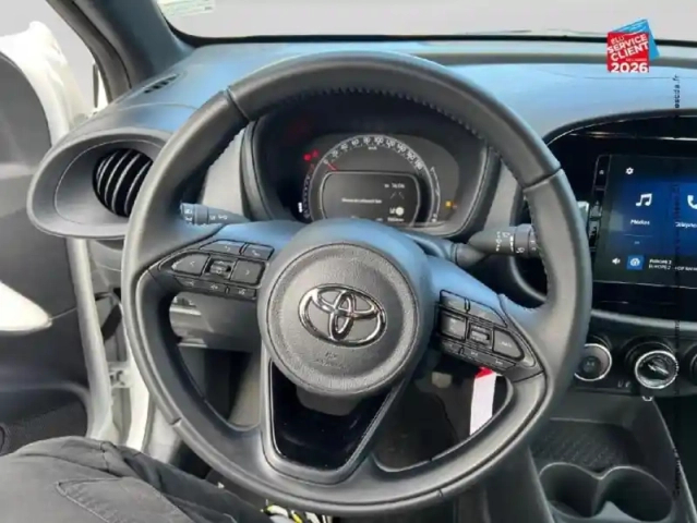 Toyota Aygo X 1.0 vvt-i 72ch dynamic my24 — photo 12