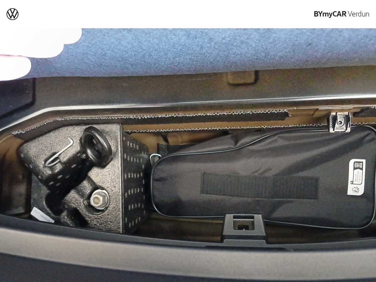 Volkswagen ID.3 Neo 50 kWh — photo 15