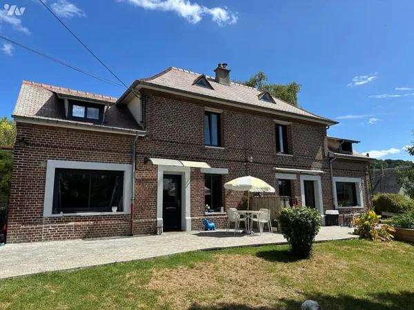 ROUEN - GRANDE MAISON FAMILIALE AVEC STUDIO INDÉPENDANT - VENTE AUX ENCHÈRES