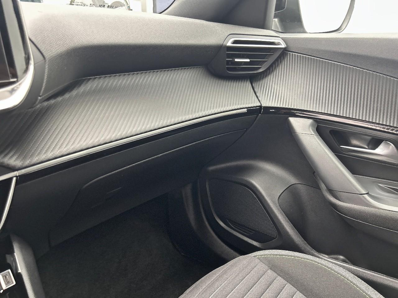 Peugeot 2008 hybrid 136 e-dcs6 active — photo 29