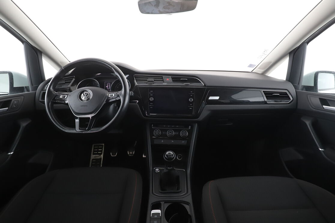 Volkswagen Touran 1.6 TDI BlueMotion Tech Sound — photo 11