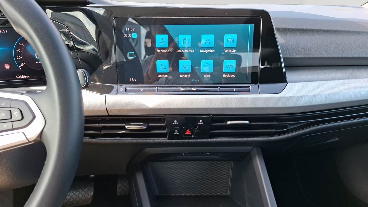 Volkswagen Golf 2.0 TDI SCR 115 DSG7 — photo 11