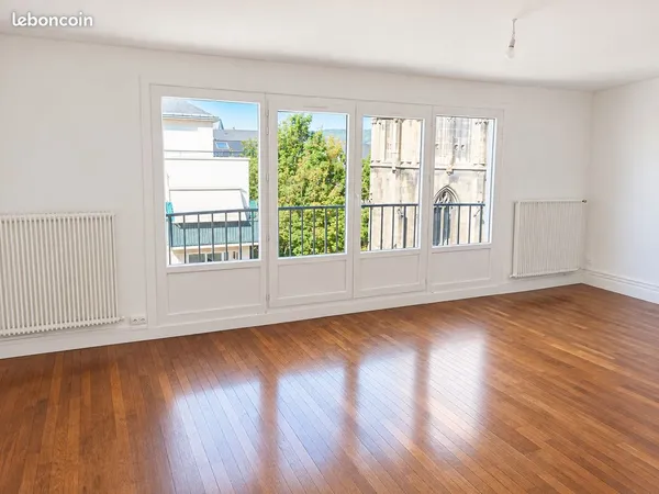 Appartement T3 rue Jeanne d'Arc 66 m2
