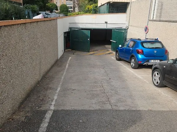 Garage a louer
