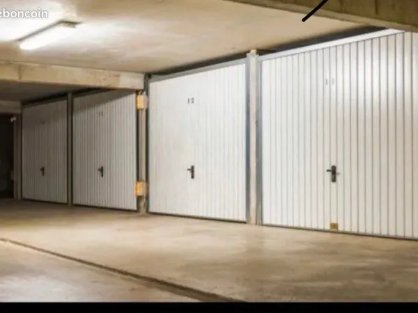 Garage et parking Location Saint-Étienne 78€