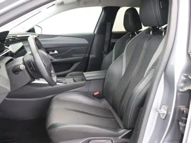 Peugeot 308 1.5 bluehdi 130ch s&amp;s allure pack eat8 — photo 9