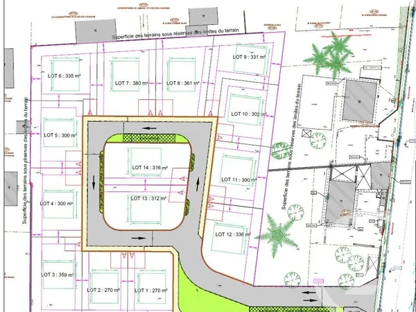 Terrain 300 m²