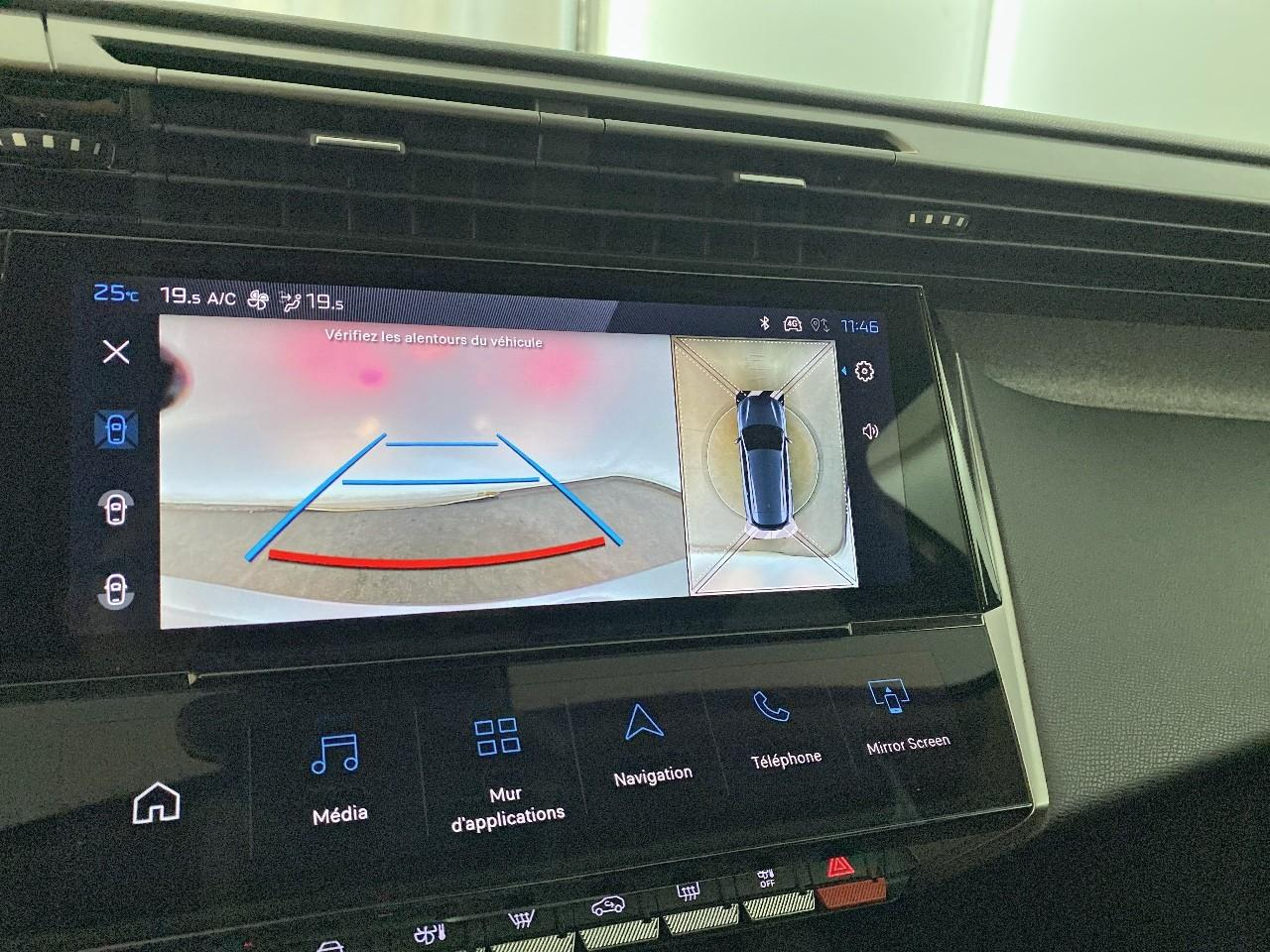 Peugeot 308 sw hybrid 145 e-dcs6 allure — photo 17