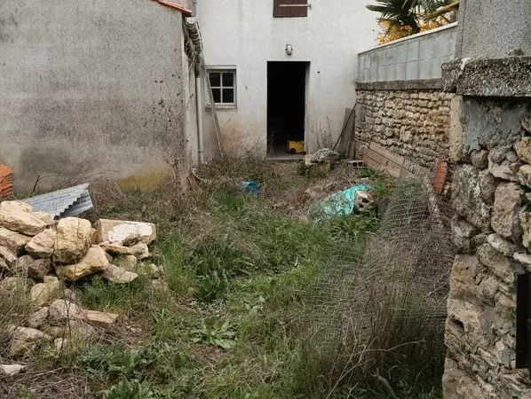 Vend petit corps de ferme