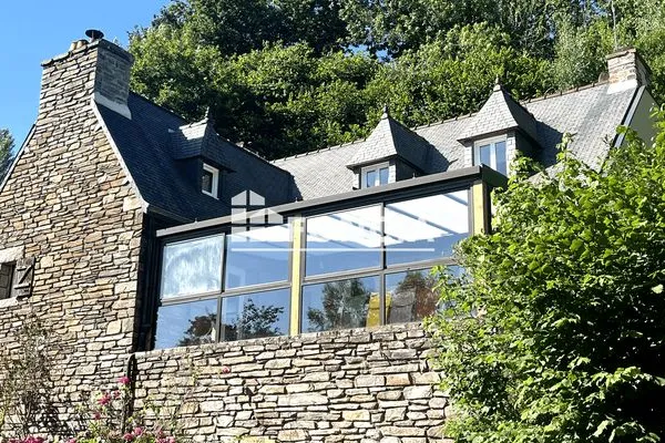 Maison 8 pièces 215 m²