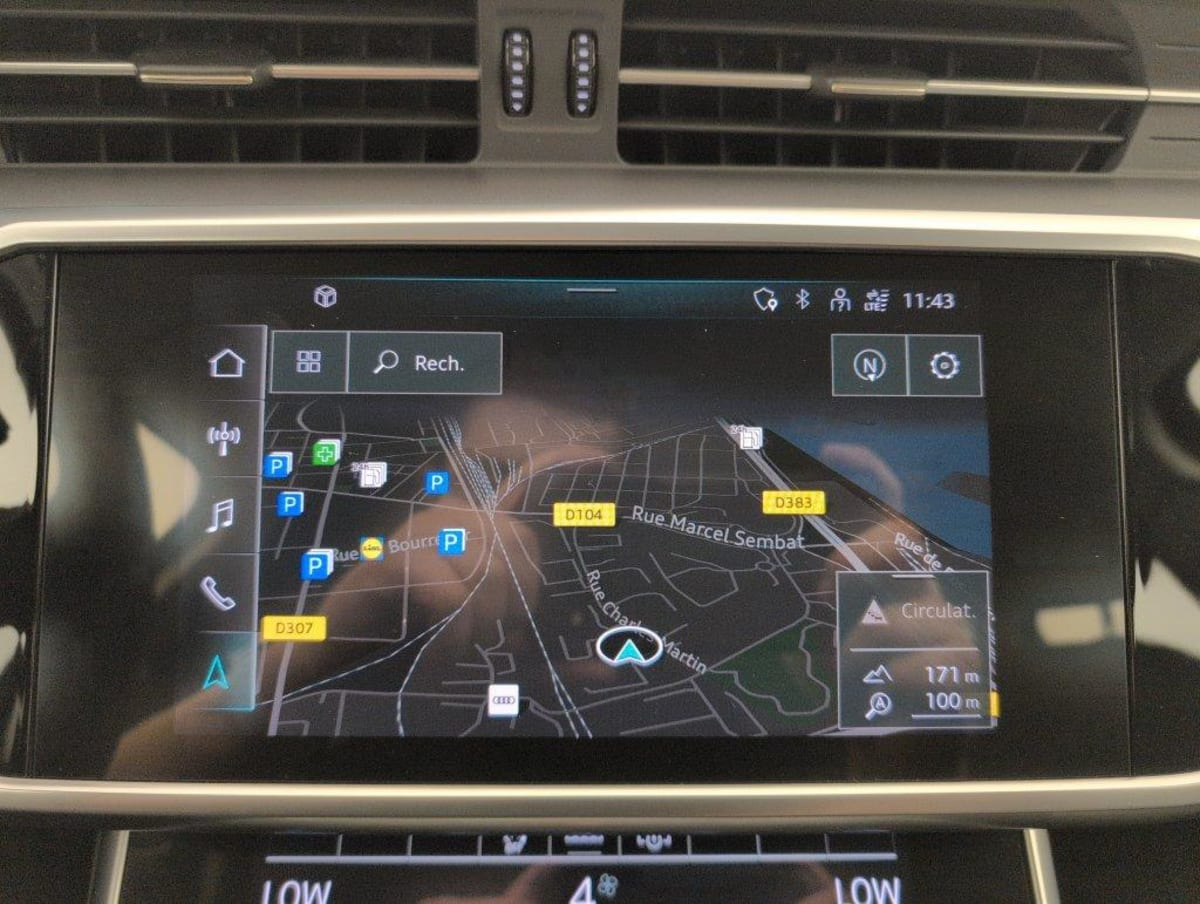 Audi A6 Avant — photo 17