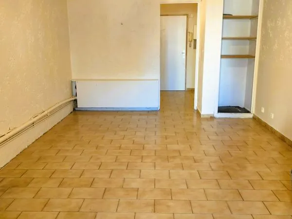 RARE à la vente. Studio en RDC face à la mer à FOS SUR MER - 129 990 euros