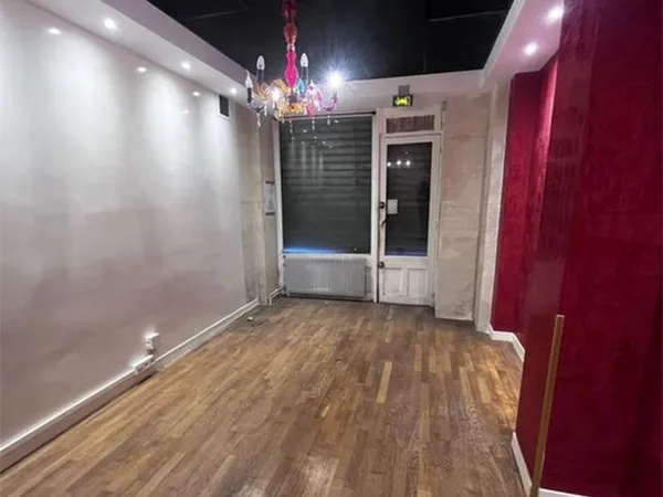 Local commercial 33 m² PARIS