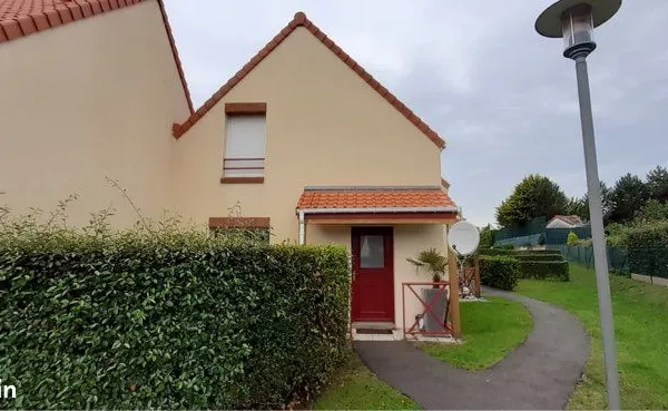 Maison 2 chambres, terrasse et parking