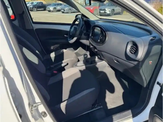 Toyota Aygo 1.0 vvt-i 72 dynamic cvt — photo 18