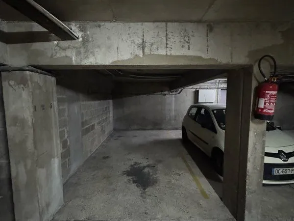 Place de parking à louer Colombes / le Stade