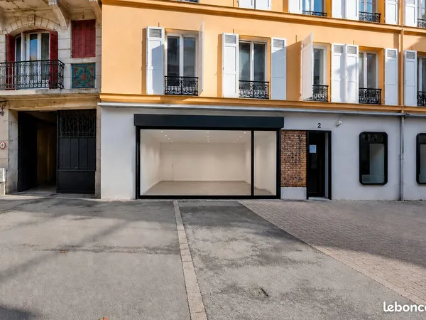 Local commercial 26 m² MONTREUIL