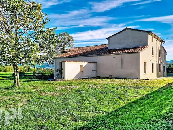 Maison 5 pièces 210 m²