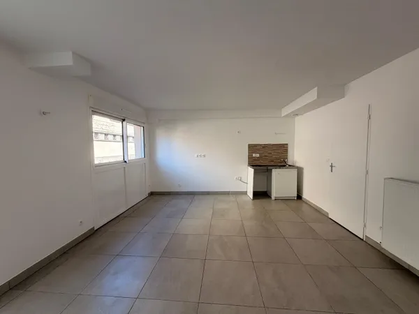 APPARTEMENT 1 PIECE - CHILLY-MAZARIN