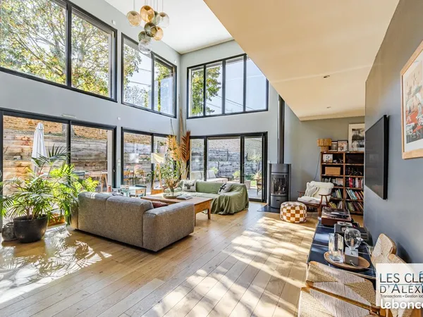 Maison 6 pièces 198 m²