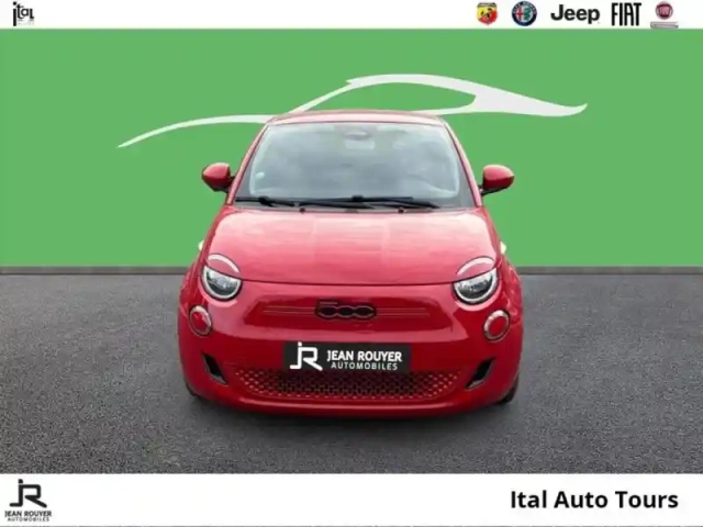 Fiat 500 e/electrique 118ch/118 (red) my23/camera — photo 2