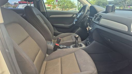 Audi Q3 2.0 TDI 140 - Attraction – 2012 – 182263 km – Diesel – Boîte Manuelle — photo 10