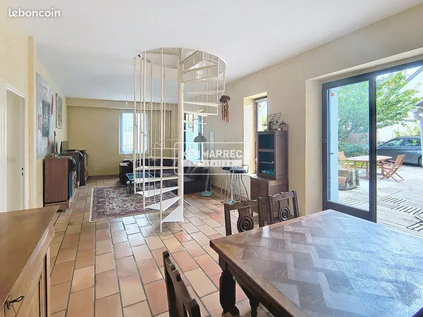 Maison 6 pièces 168 m²