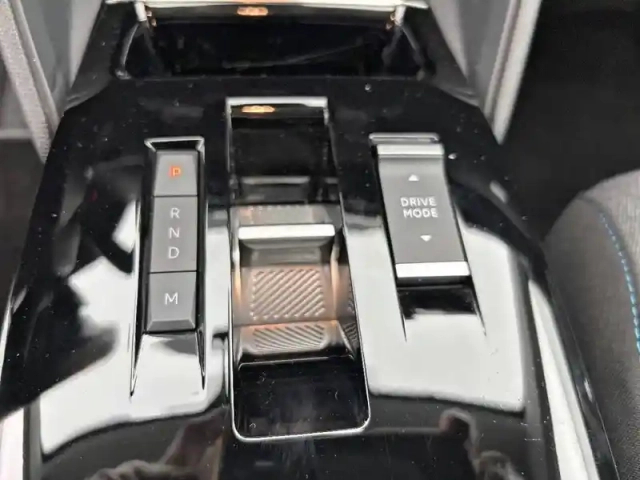 Citroën C4 x puretech 130 s&amp;s eat8 — photo 14