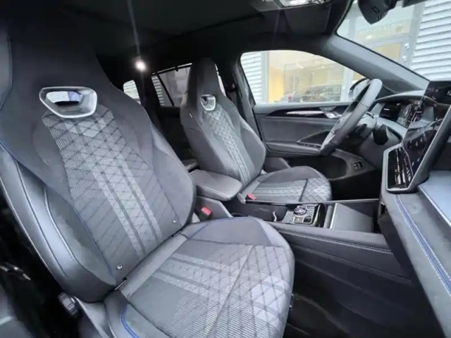 Volkswagen Tayron 1.5 ehybrid 272ch r-line dsg6 5 places — photo 15