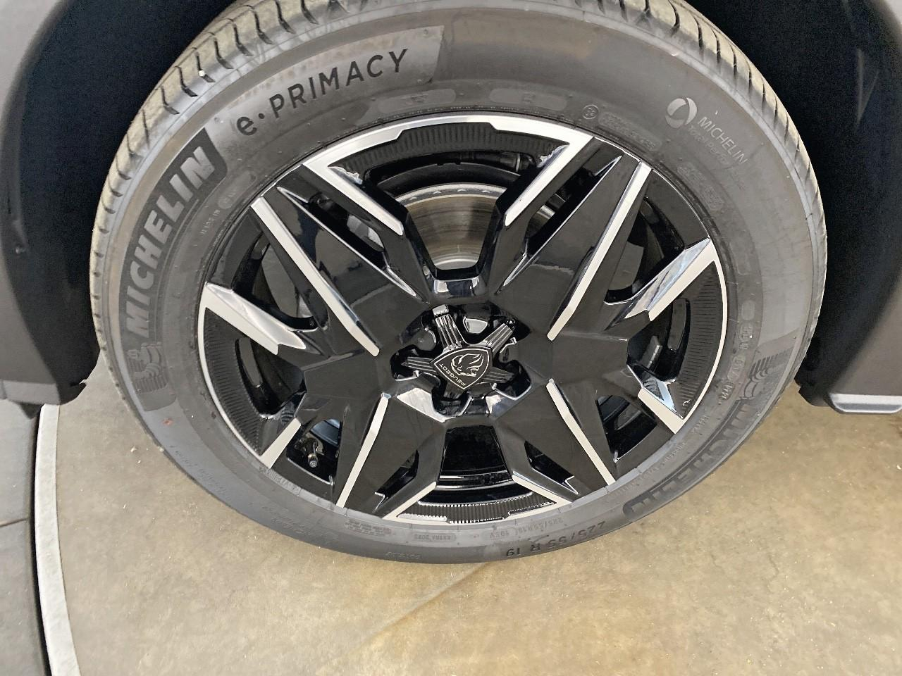 Peugeot 3008 hybrid 145 e-dcs6 allure — photo 11