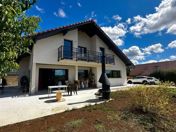 Maison de plain-pied 7 pièces 167 m²