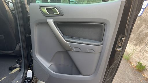 Ford Ranger 3.2 TDCi 200 4X4 BVA6 - Limited – 2018 – 38011 km – Diesel – Boîte Automatique — photo 19