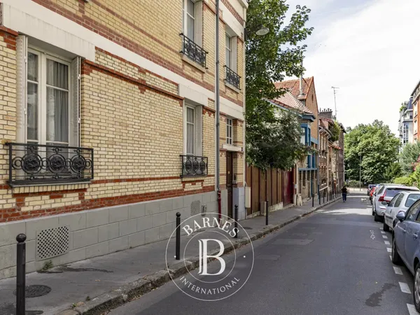 VENTE MAISON AVEC JARDIN ENSOLEILLÉ - PARIS 15 - GEORGES BRASSENS