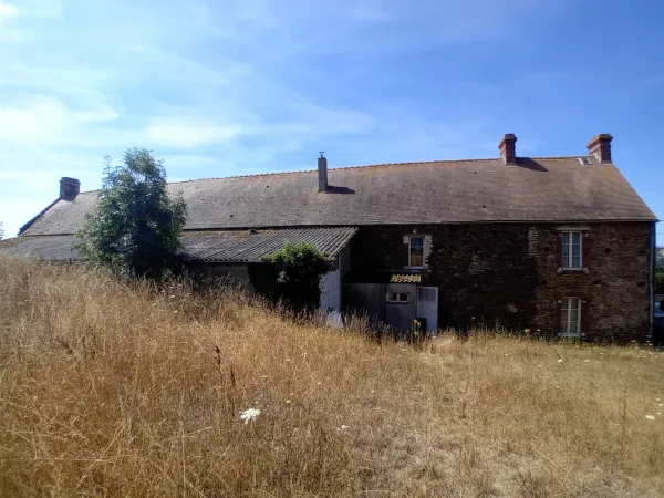 Propriete avec dependances à vendre 5 pièces Proche de THURY HARCOURT (14)