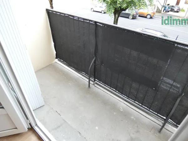 T3 ASCENSEUR BALCON