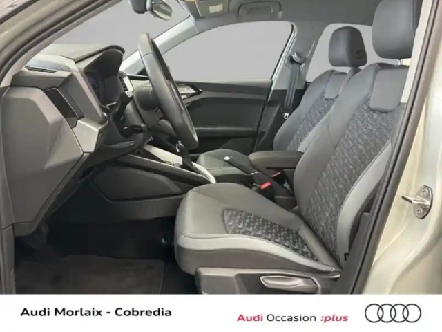 Audi A1 sportback 25 tfsi 95ch design s tronic 7 — photo 12