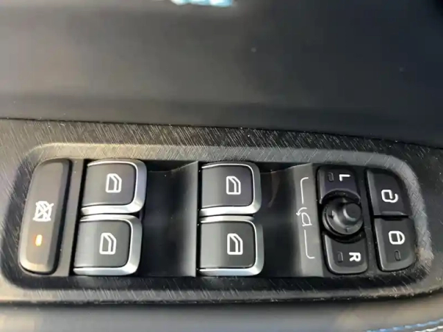 Lynk&Amp;Co 01 1.5 phev 261 ch dcth7 — photo 19