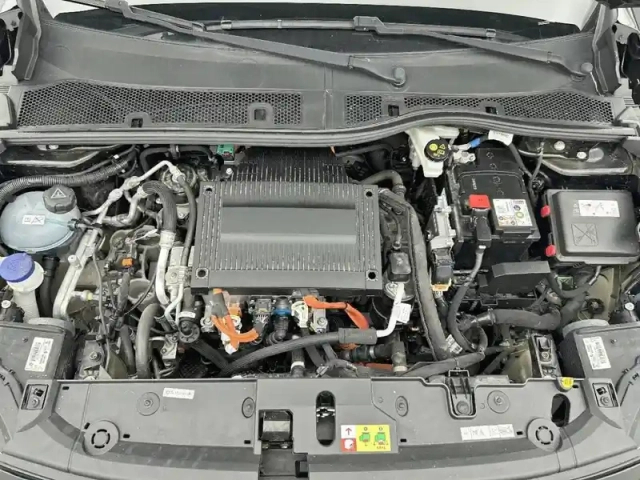 Peugeot 208 electrique 50 kwh 136ch — photo 49