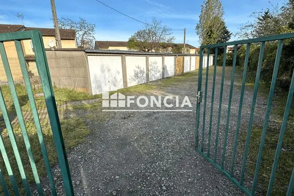 Parking 12 m²