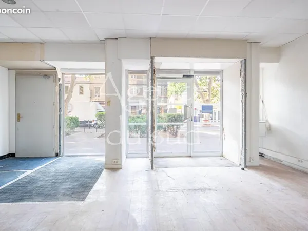 Local commercial 70 m²