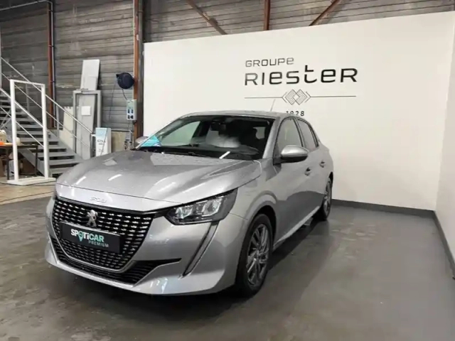 Peugeot 208 puretech 100 s&amp;s eat8 — photo 17