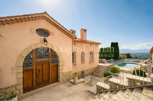 Appartement 5 pièces 136 m²